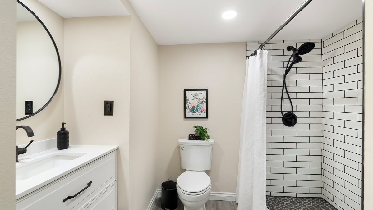 Contemporary Bathroom